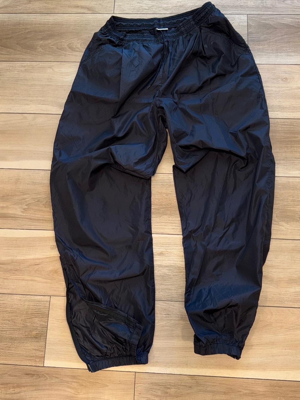 Nike Black Men's Lightweight Jogger Pants